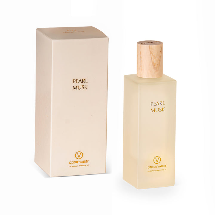 High-end Pearl Musk perfume with romantic floral and warm musky undertones.